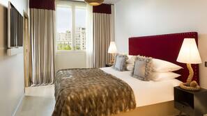 Premium bedding, in-room safe, soundproofing, iron/ironing board