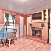 Robins Roost Cabins In Hill City Cheap Hotel Deals Rates
