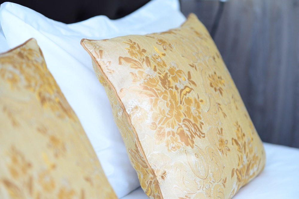 Photo - The Helmet Hotel