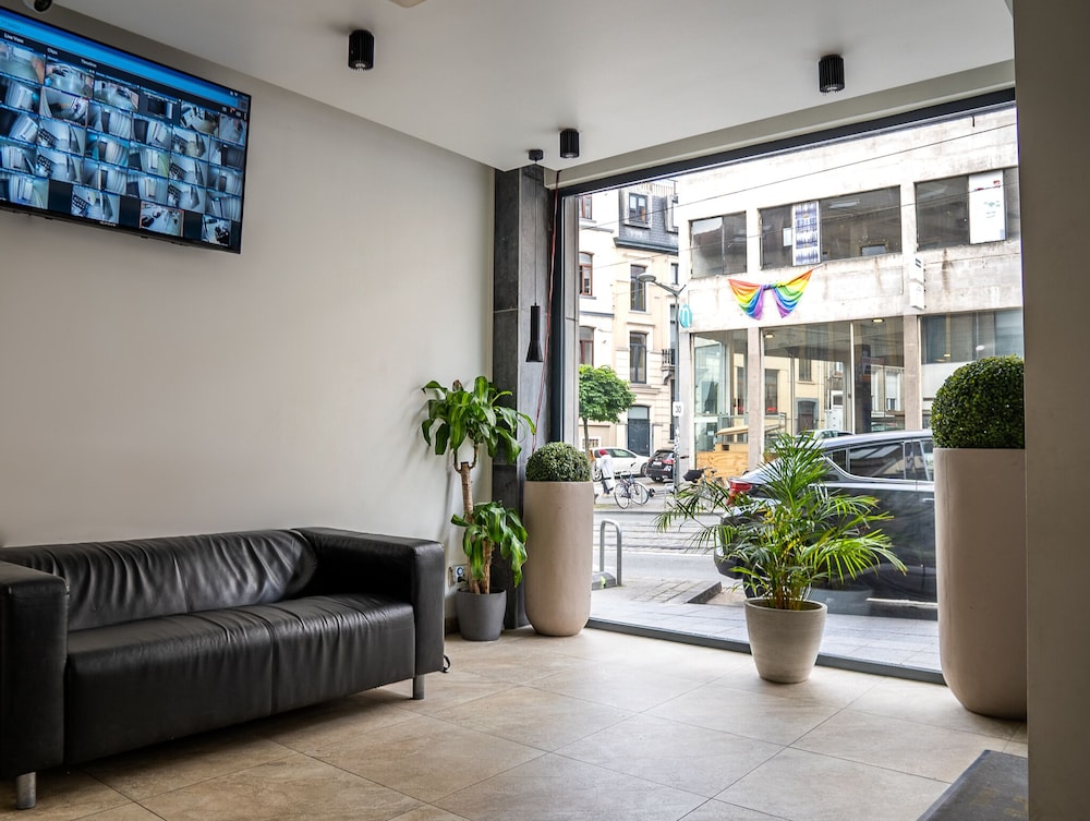 Photo - The Helmet Hotel