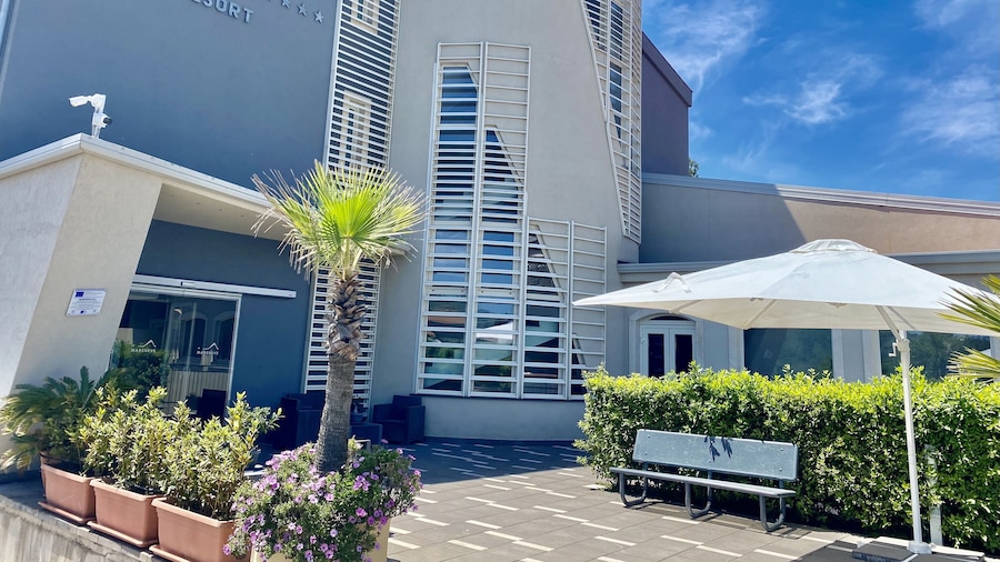 Mareneve Resort
