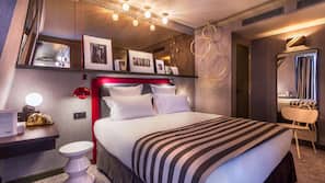 In-room safe, desk, free WiFi, wheelchair access