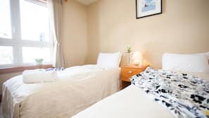 In-room safe, iron/ironing board, free WiFi, linens