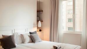 Egyptian cotton sheets, premium bedding, memory foam beds, minibar