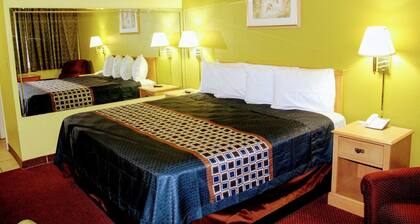 Hutchinson Inn