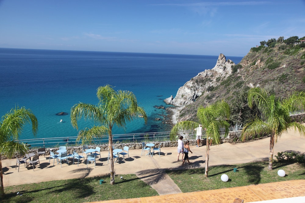 Blue Bay Resort Hotel Faro Capo Vaticano Blue Bay Resort Hotel Faro Capo Vaticano