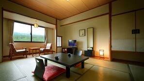 In-room safe, iron/ironing board, rollaway beds, free WiFi