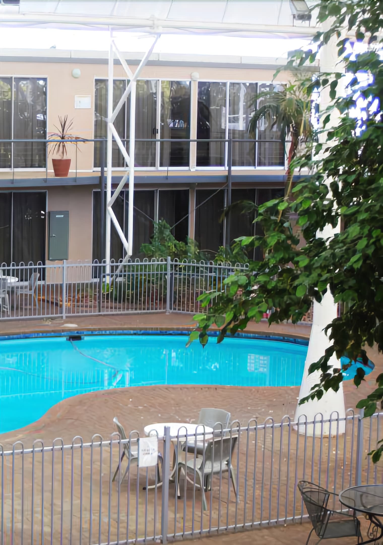 Roxby Downs Motor Inn