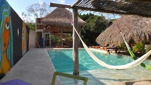 Piscine couverte, piscine extérieure