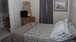 Iron/ironing board, free WiFi