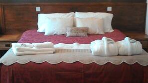 Iron/ironing board, free WiFi