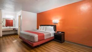 Free WiFi, linens