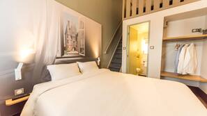 Desk, free cots/infant beds, free WiFi, linens