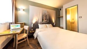 Desk, free cots/infant beds, free WiFi, linens