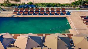 Piscina externa
