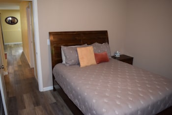 Alaska Creekside Cabins Reviews Photos Rates Ebookers Com