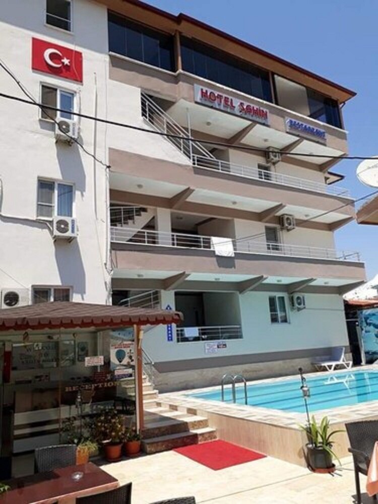 Hotel Şahin