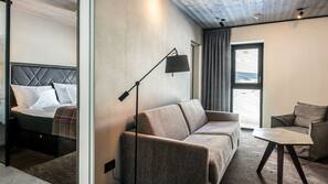 Free WiFi, linens, wheelchair access