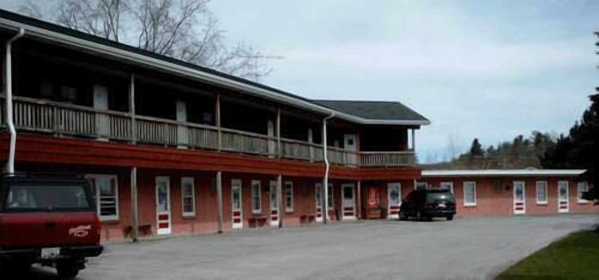 Cool City Motel in Two Rivers, United States