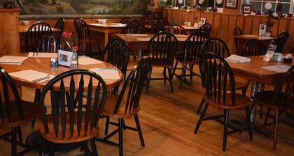 Copper Creek Inn at Mt Rainier