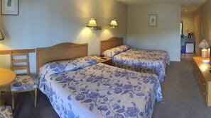 Premium bedding, desk, free WiFi