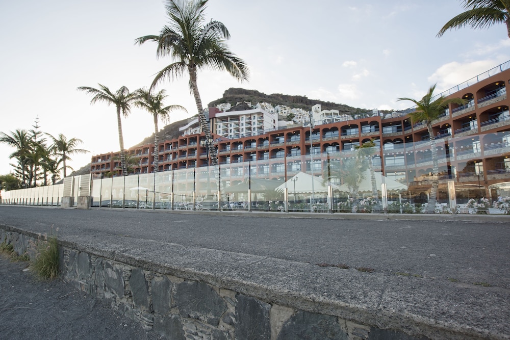 LABRANDA Hotel Riviera Marina - All Inclusive in Mogan, Spain