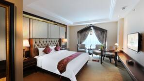 Minibar, in-room safe, desk, blackout drapes