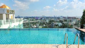 Outdoor pool, sun loungers