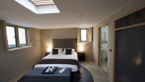 Premium bedding, desk, iron/ironing board, free WiFi