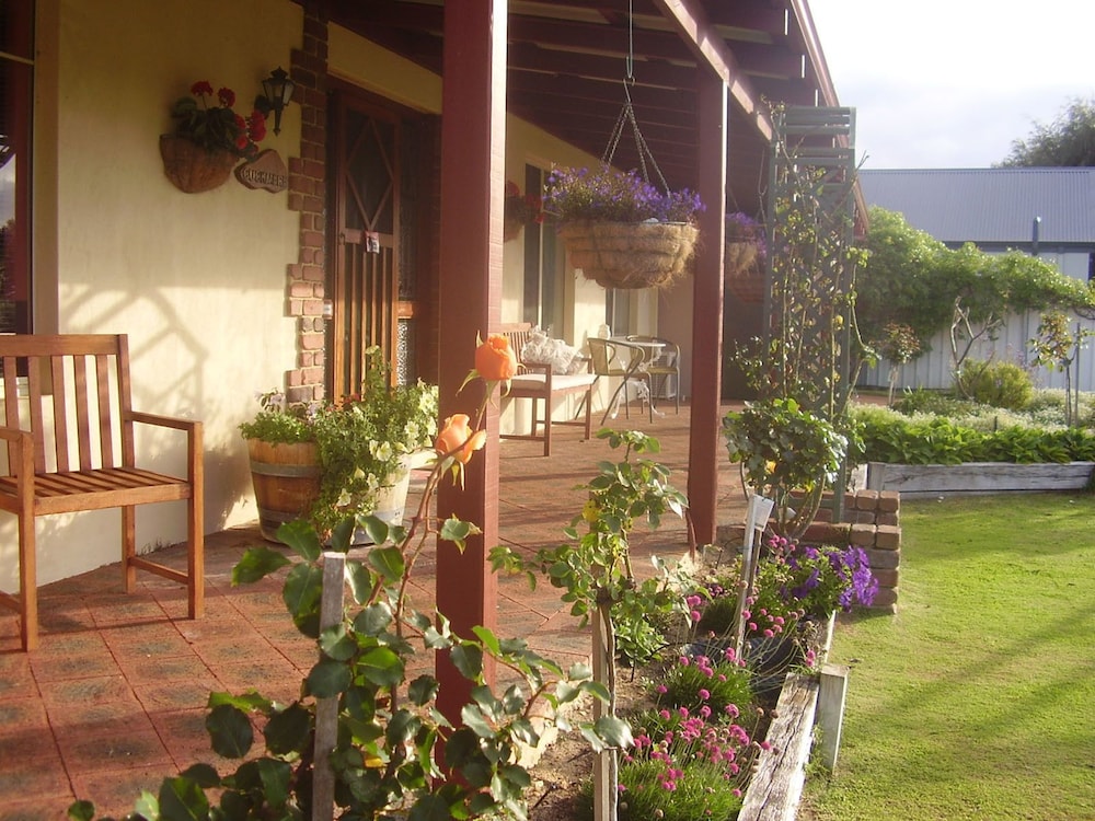 Busselton Marina Bed and Breakfast