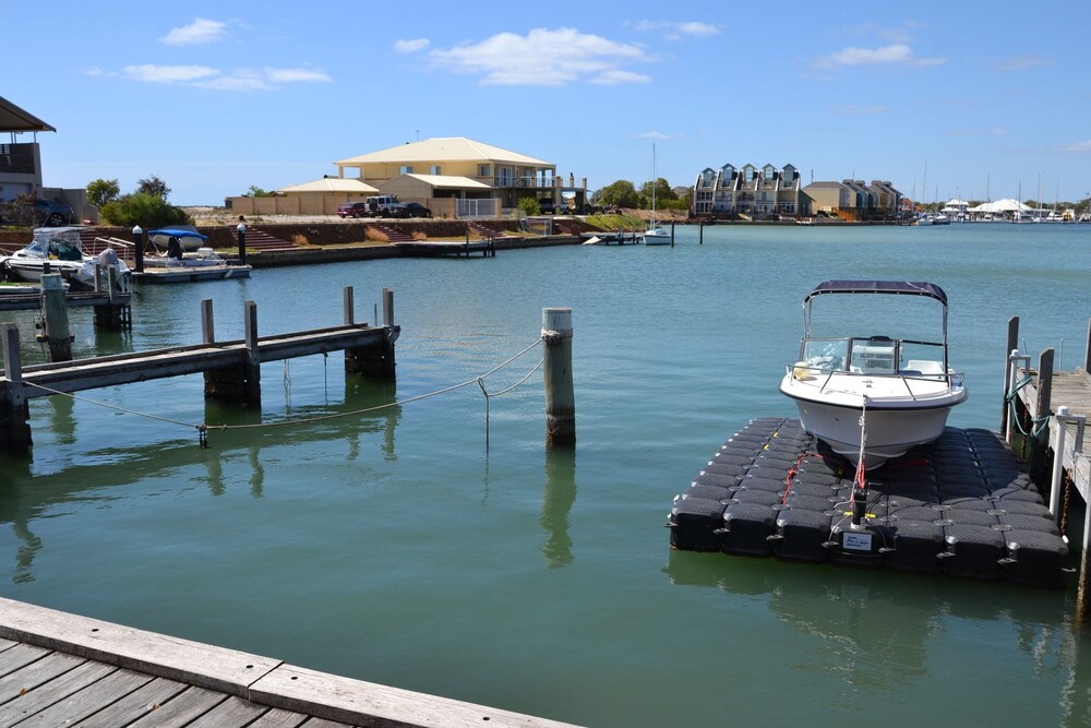 Busselton Marina Bed and Breakfast