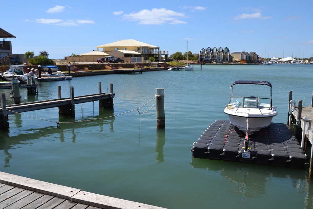 Busselton Marina Bed and Breakfast