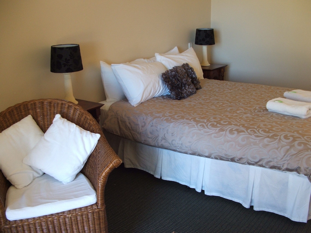 Harbourside Motel