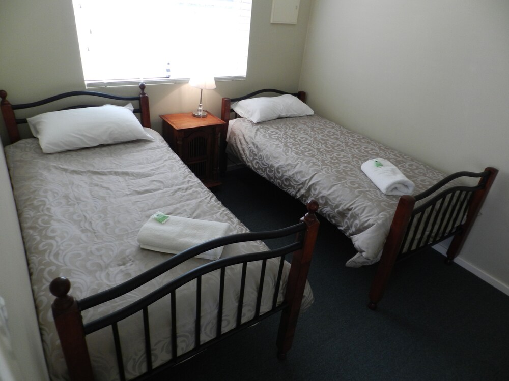 Harbourside Motel
