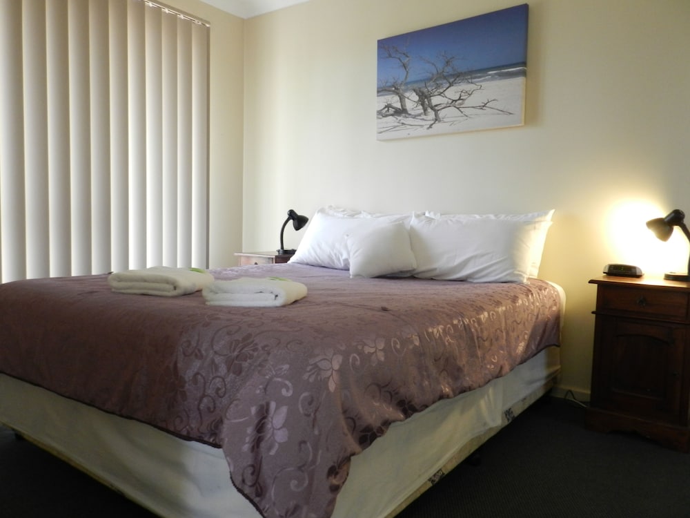 Harbourside Motel