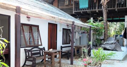 Miss Hong House