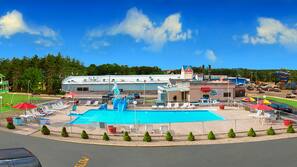 Indoor pool, outdoor pool