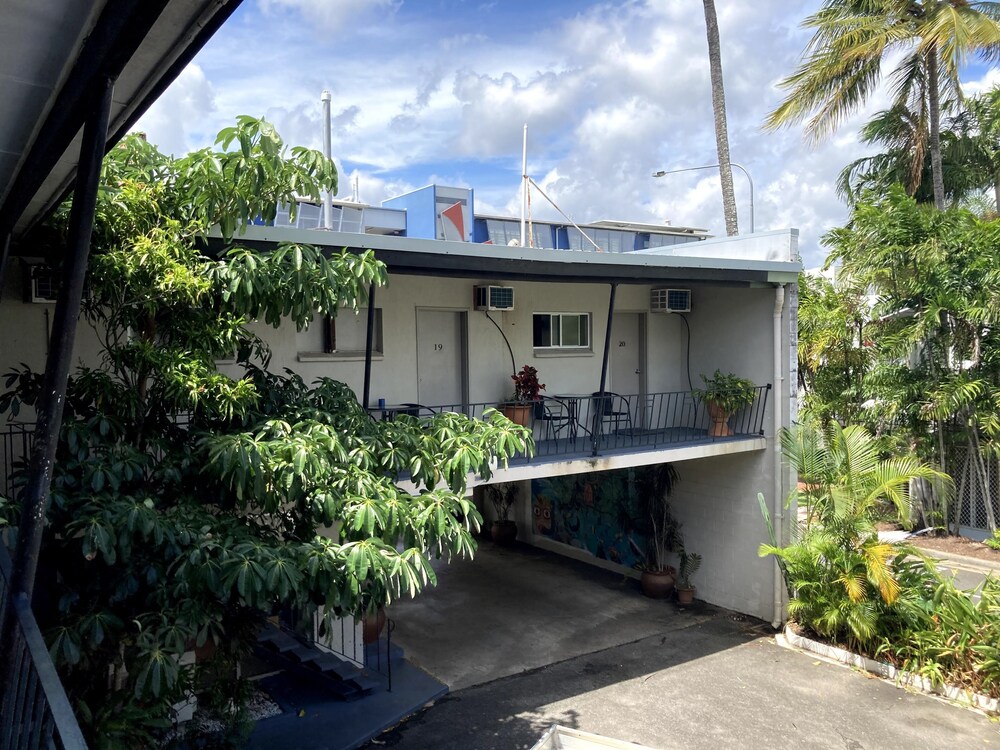 Exterior, Cairns City Motel