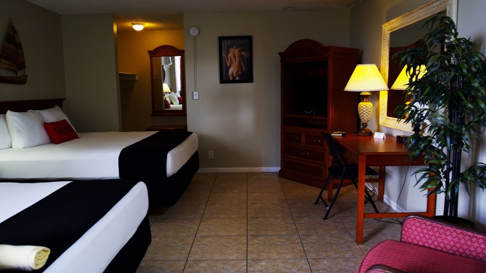 Best clothing optional resort fort lauderdale