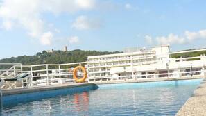 Utomhuspool