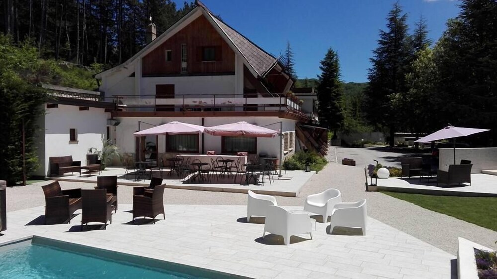 Hotel Nido Dellaquila In Laquila Cheap Hotel Deals