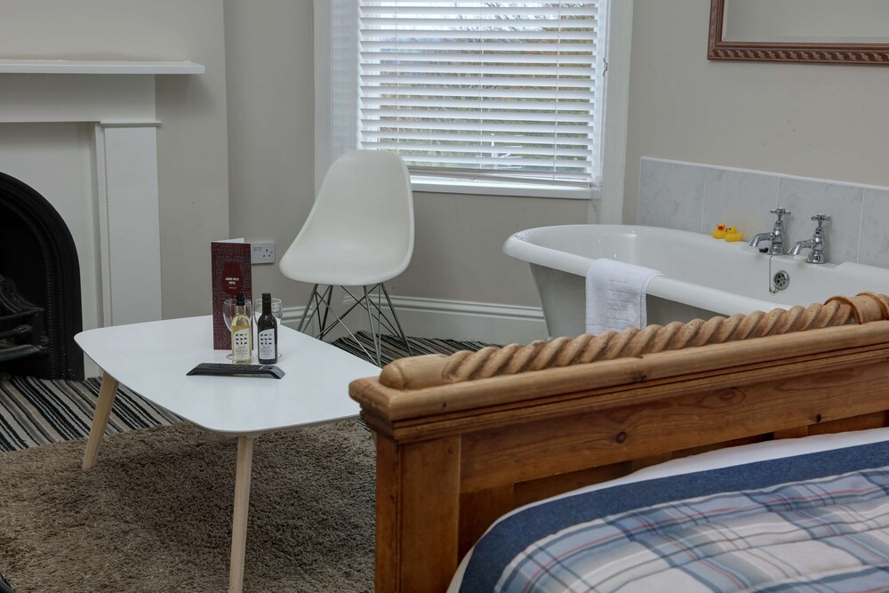 The Judds Folly Hotel, Sure Hotel Collection by Best Western