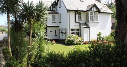 Longmead House
