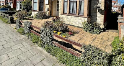 Lyndene Holiday Apartments