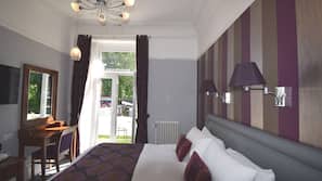 Desk, iron/ironing board, free WiFi, linens