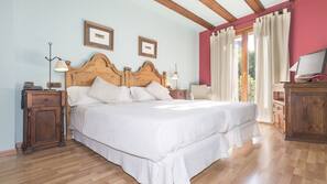 Cortinas opacas, wifi gratis, acceso en silla de ruedas
