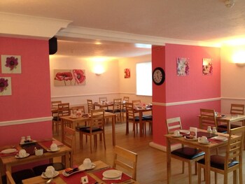 Cottage Court Hotel Reviews Photos Rates Ebookers Com