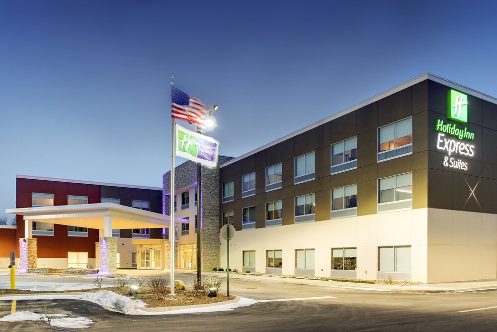 Holiday Inn Express Suites Galesburg In Galesburg Hotel - 