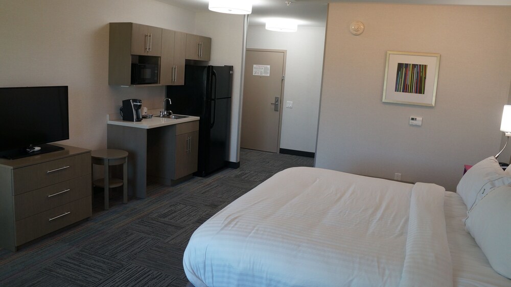 Room, Holiday Inn Express & Suites Shippensburg, an IHG Hotel