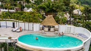 Seasonal outdoor pool, pool umbrellas